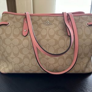 Coach Pink & Grey Shoulder Bag